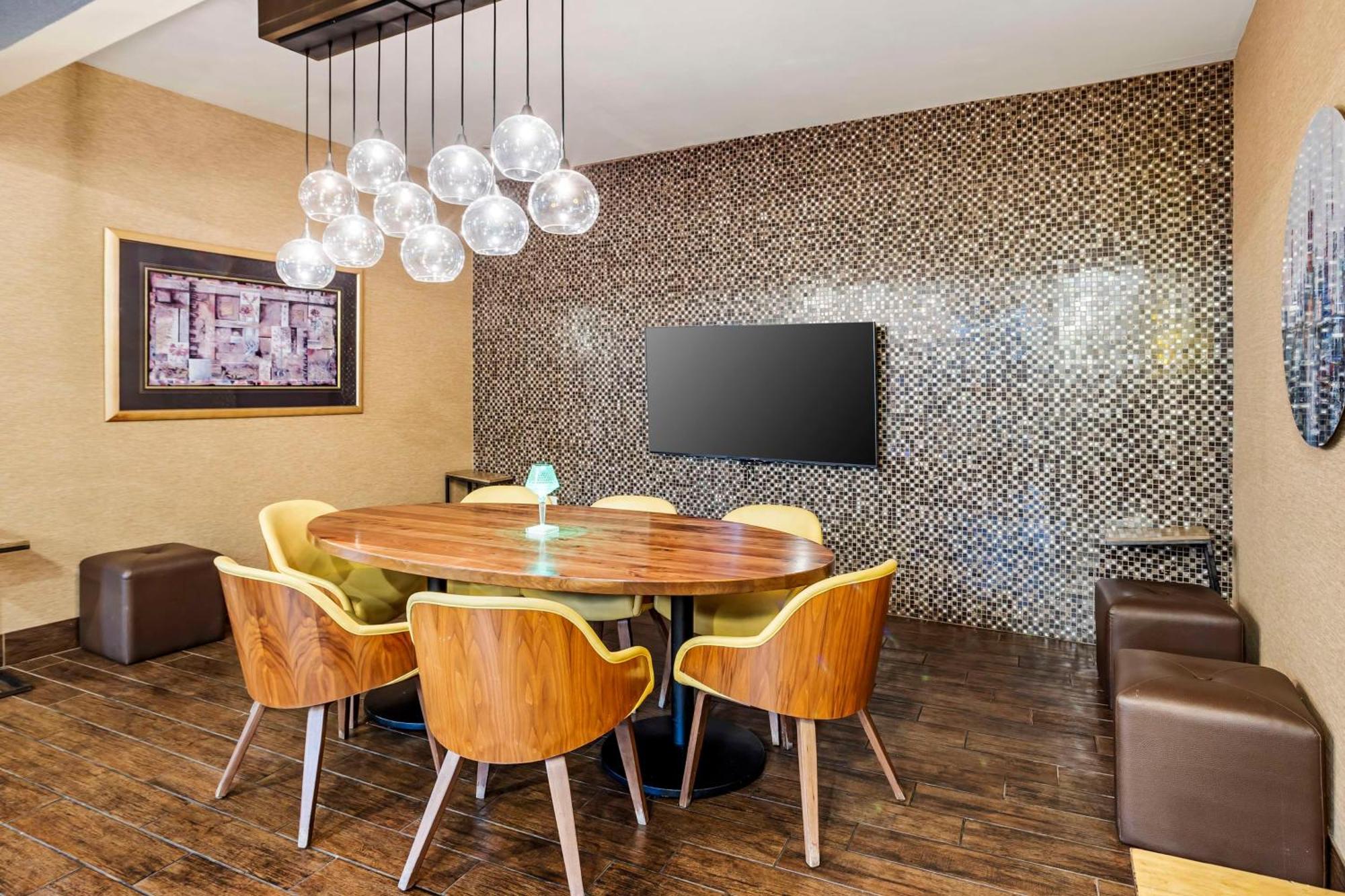 Best Western Plus Newark Airport West Dış mekan fotoğraf
