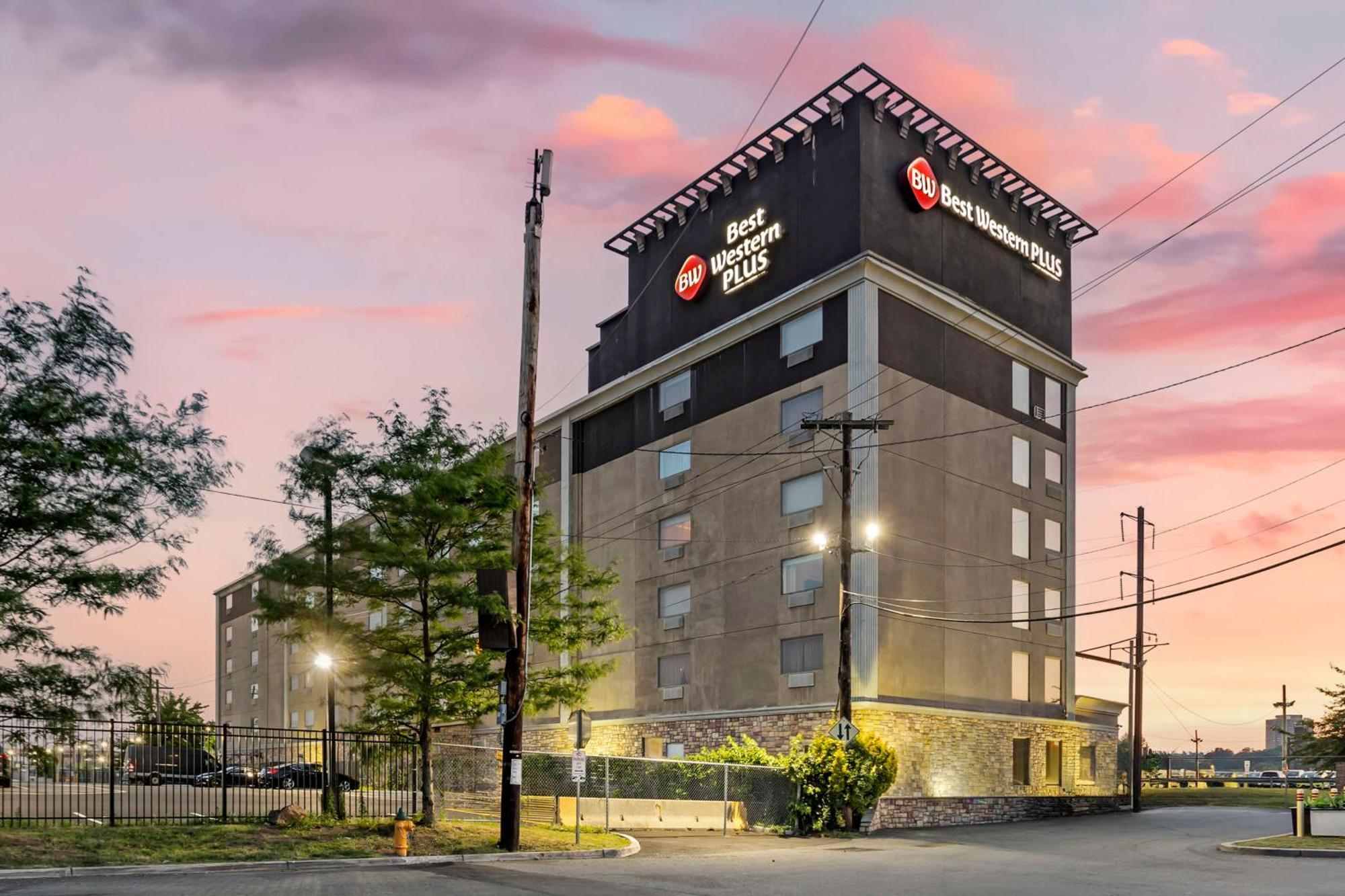 Best Western Plus Newark Airport West Dış mekan fotoğraf